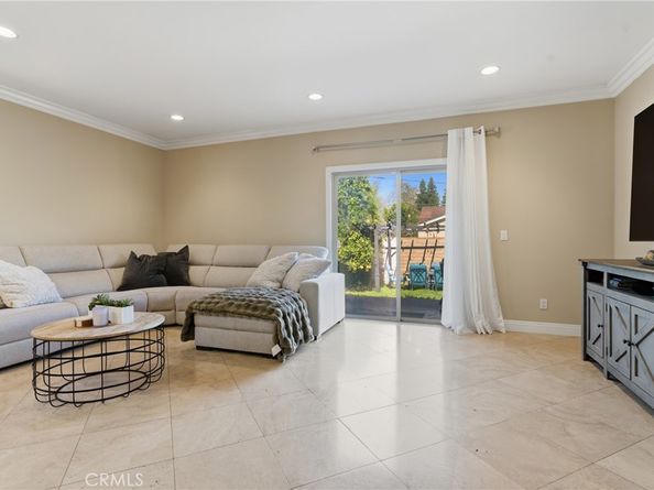 22711 Collins Street, Woodland Hills CA 91367