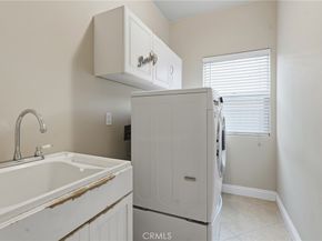 22711 Collins Street, Woodland Hills CA 91367