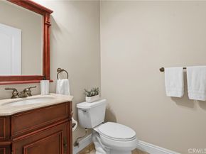 22711 Collins Street, Woodland Hills CA 91367