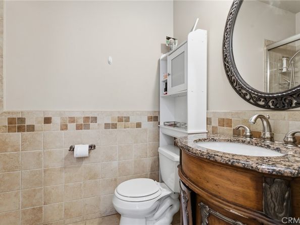 22711 Collins Street, Woodland Hills CA 91367