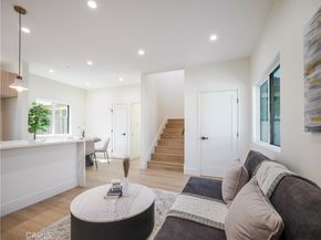 7107 Cozycroft, Winnetka CA 91306