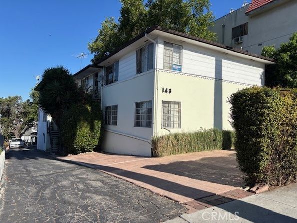143 N Commonwealth, Los Angeles CA 90004