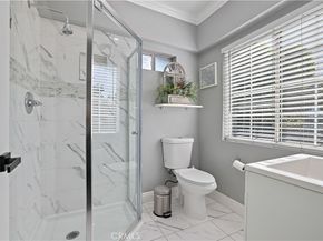 1023 W 51st, Los Angeles CA 90037