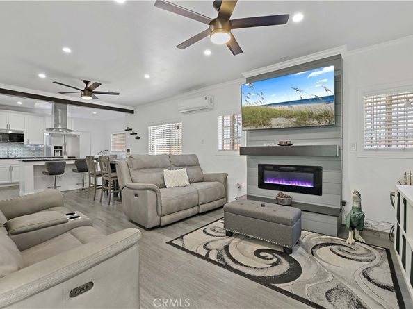 1023 W 51st, Los Angeles CA 90037