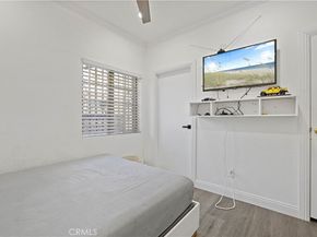 1023 W 51st, Los Angeles CA 90037