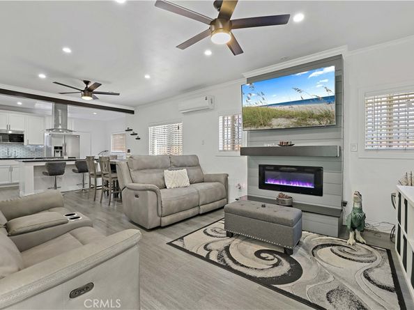 1023 W 51st, Los Angeles CA 90037