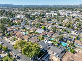 7741 Variel, Canoga Park CA 91304