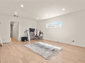 7741 Variel, Canoga Park CA 91304