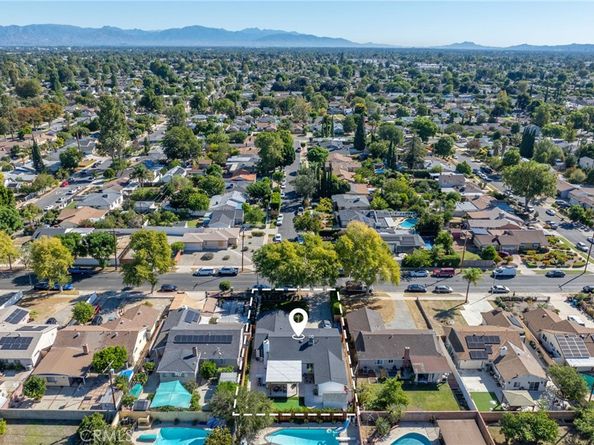 7741 Variel, Canoga Park CA 91304