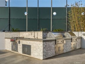 345 Pioneer Drive 501, Glendale CA 91203
