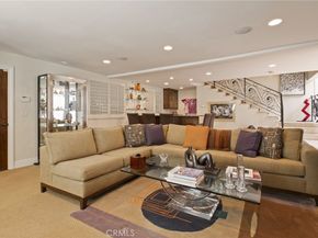 22851 Calvert Street, Woodland Hills CA 91367