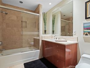 22851 Calvert Street, Woodland Hills CA 91367