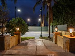 22851 Calvert Street, Woodland Hills CA 91367