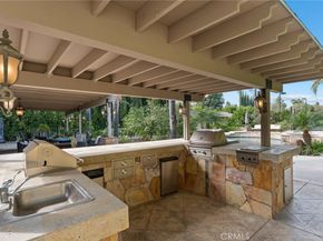 22851 Calvert Street, Woodland Hills CA 91367