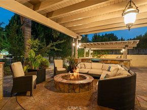 22851 Calvert Street, Woodland Hills CA 91367