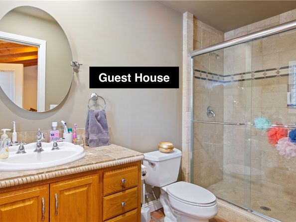 22851 Calvert Street, Woodland Hills CA 91367