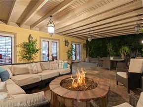 22851 Calvert Street, Woodland Hills CA 91367