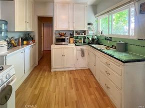 5919 - 5921 Cantaloupe Avenue, Valley Glen CA 91401