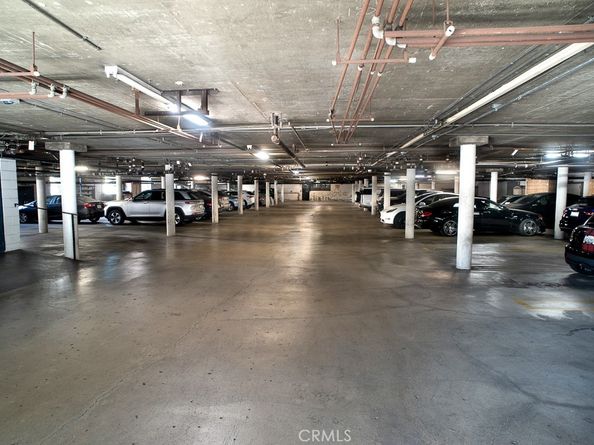 1940 N Highland 10, Los Angeles CA 90068