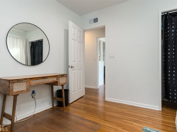 10444 Hayvenhurst, Granada Hills CA 91344