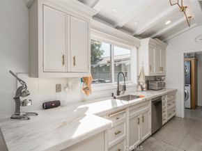 10444 Hayvenhurst, Granada Hills CA 91344