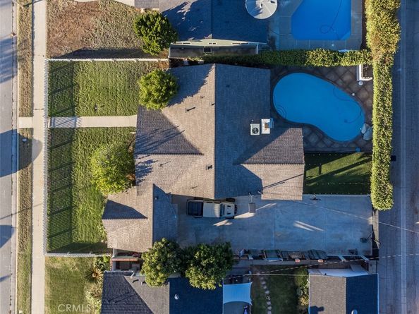 10444 Hayvenhurst, Granada Hills CA 91344