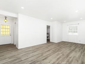 7752 Wish, Lake Balboa CA 91406