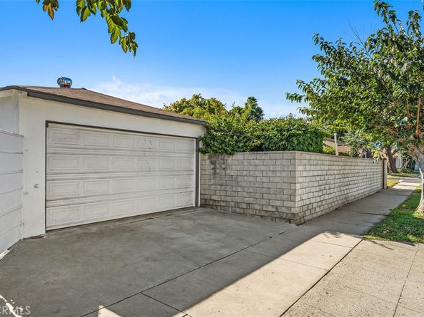 7752 Wish, Lake Balboa CA 91406