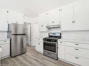 7752 Wish, Lake Balboa CA 91406