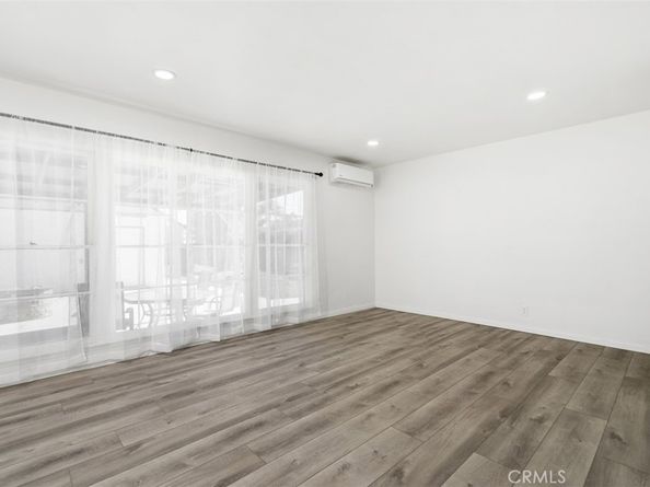 7752 Wish, Lake Balboa CA 91406