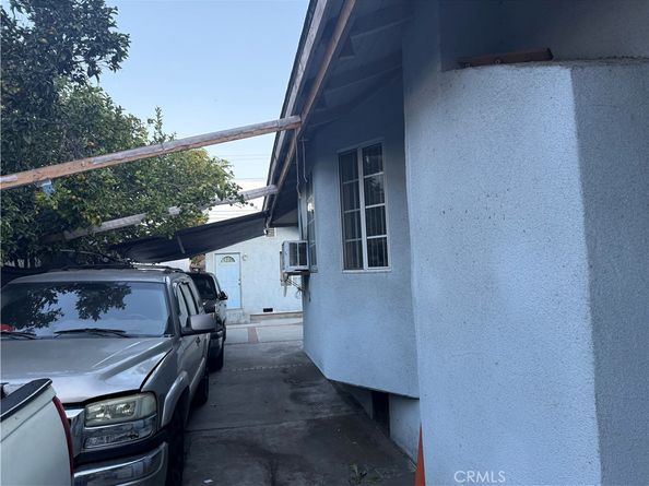 4020 Trinity, Los Angeles CA 90011