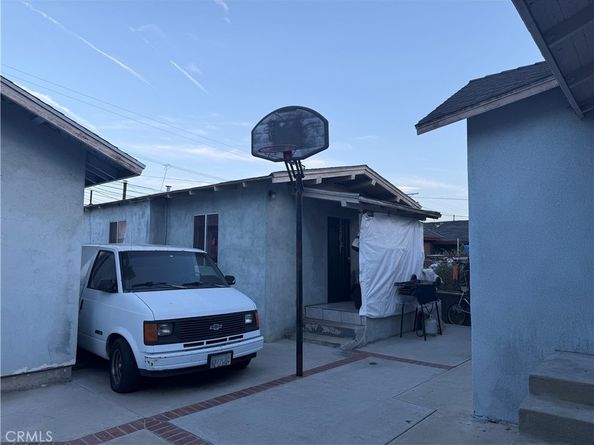 4020 Trinity, Los Angeles CA 90011