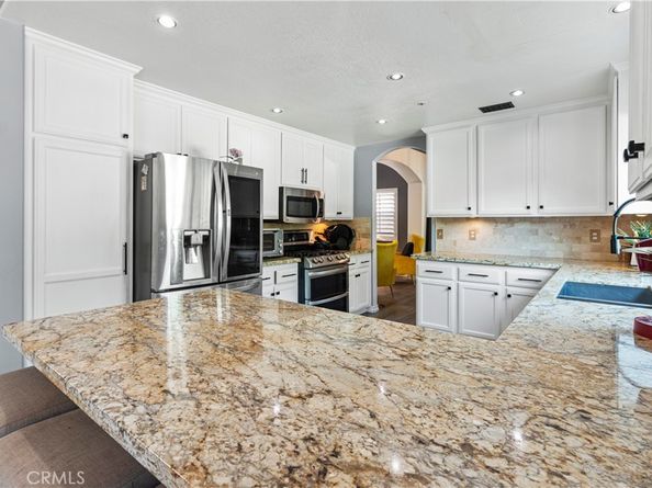 13656 Dronfield Ave, Sylmar CA 91342