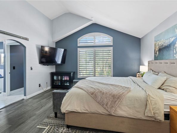 13656 Dronfield Ave, Sylmar CA 91342