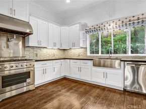 22202 Avenue San Luis, Woodland Hills CA 91364