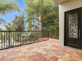 22202 Avenue San Luis, Woodland Hills CA 91364