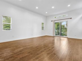 22202 Avenue San Luis, Woodland Hills CA 91364