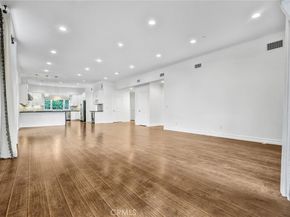 22202 Avenue San Luis, Woodland Hills CA 91364