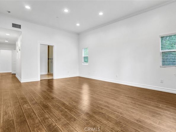 22202 Avenue San Luis, Woodland Hills CA 91364