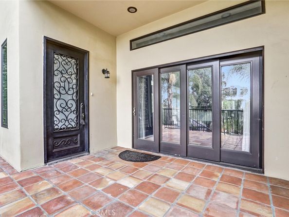 22202 Avenue San Luis, Woodland Hills CA 91364