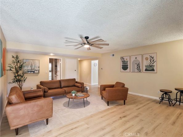 15354 Runnymede Street, Van Nuys CA 91406