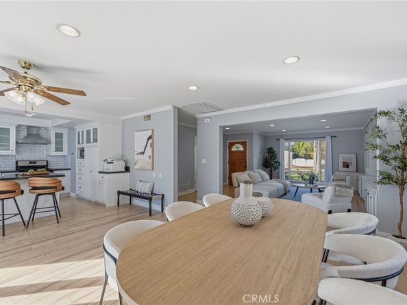 23010 Hartland, West Hills CA 91307