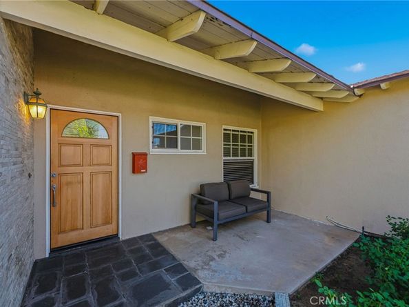 23010 Hartland, West Hills CA 91307