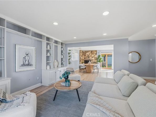 23010 Hartland, West Hills CA 91307