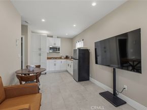 23010 Hartland, West Hills CA 91307