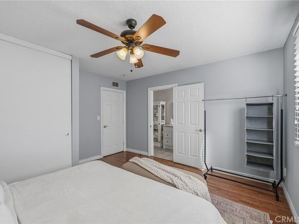 23010 Hartland, West Hills CA 91307