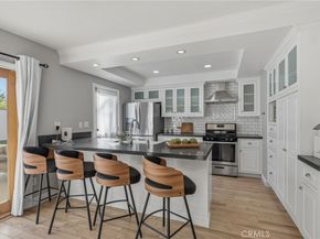 23010 Hartland, West Hills CA 91307