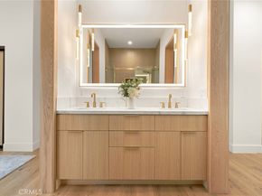 5750 Stansbury Avenue, Sherman Oaks CA 91401