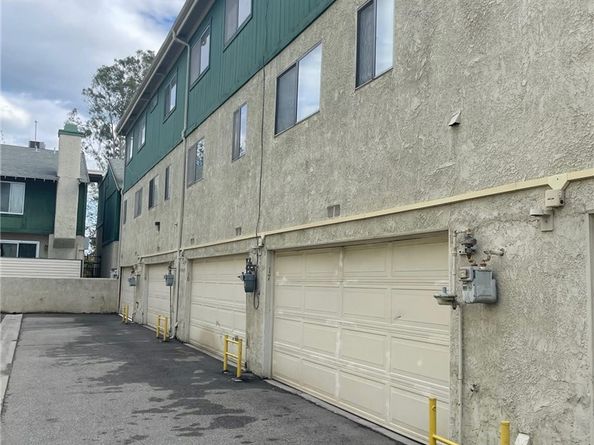 9740 Sepulveda Boulevard 18, North Hills CA 91343