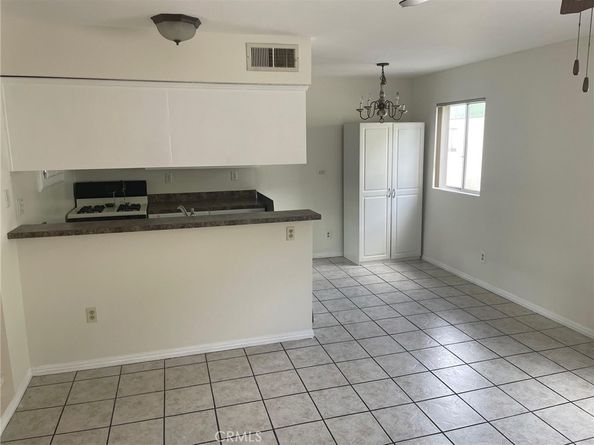 9740 Sepulveda Boulevard 18, North Hills CA 91343